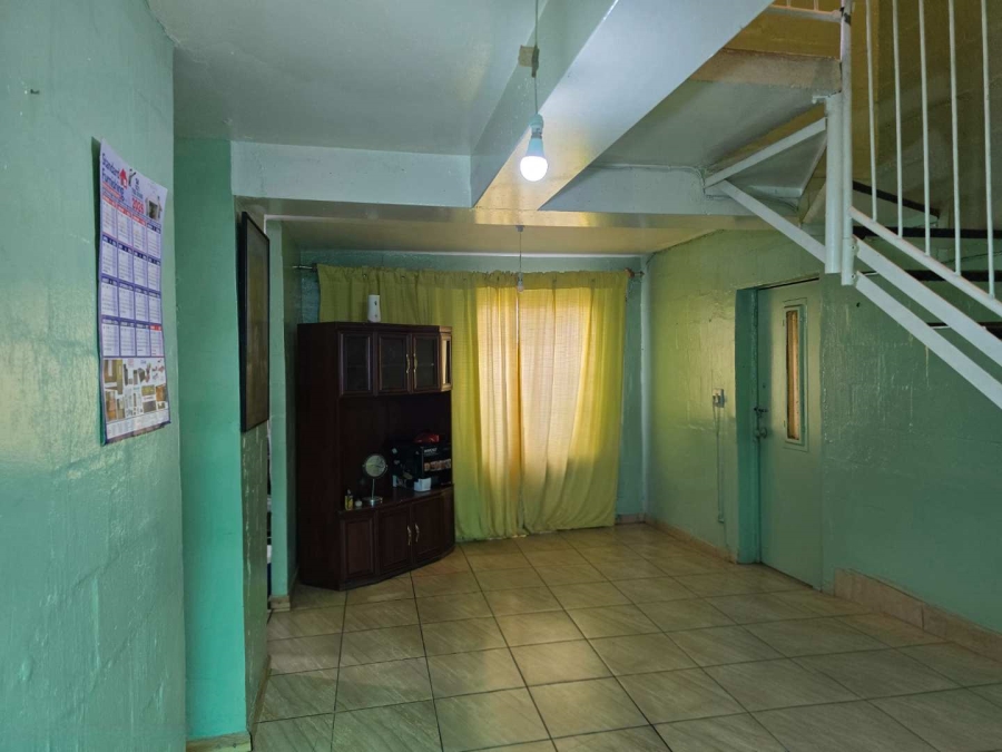 2 Bedroom Property for Sale in Elsies River Western Cape